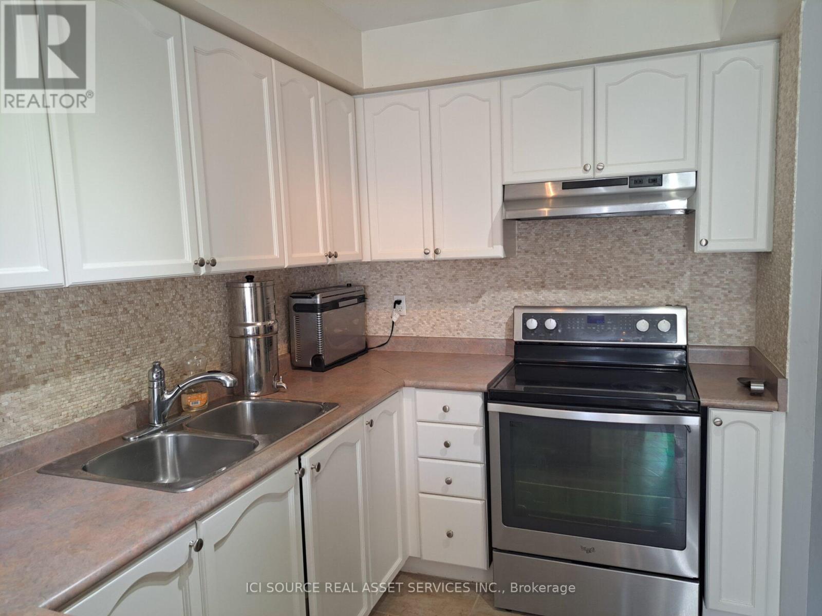 #4 120 RAILROAD STREET - 4