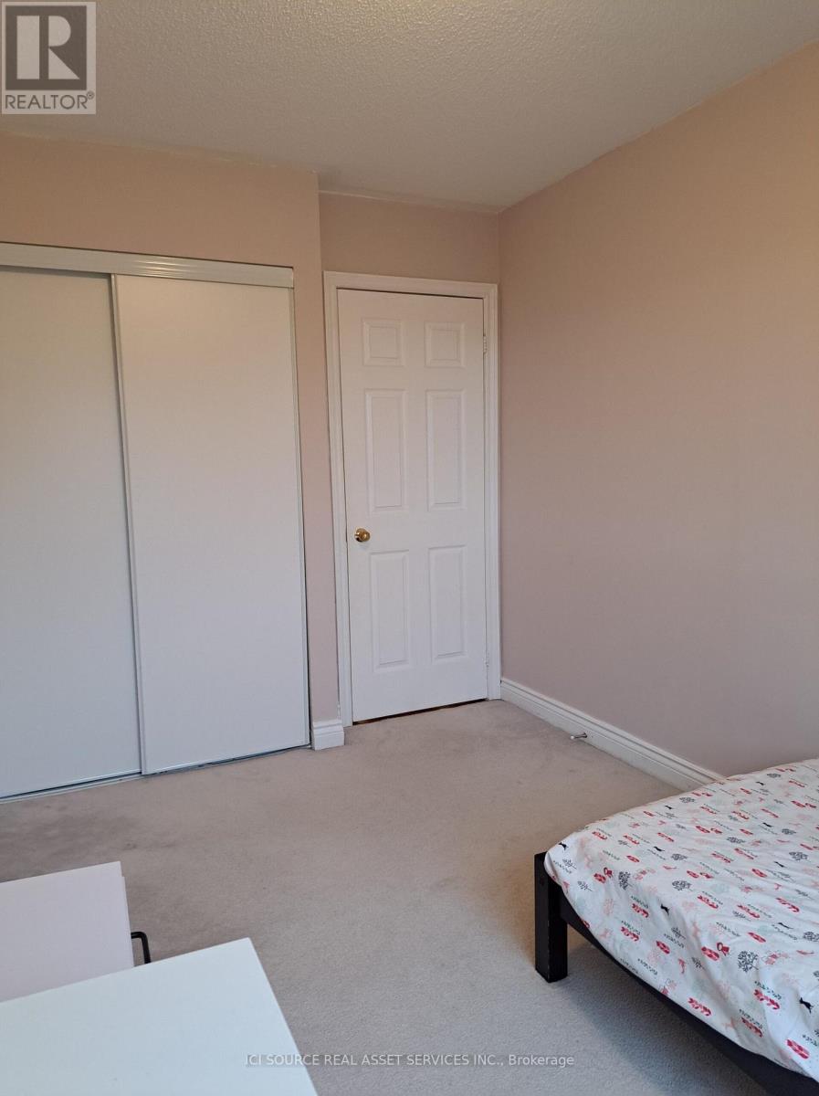#4 120 RAILROAD STREET - 5