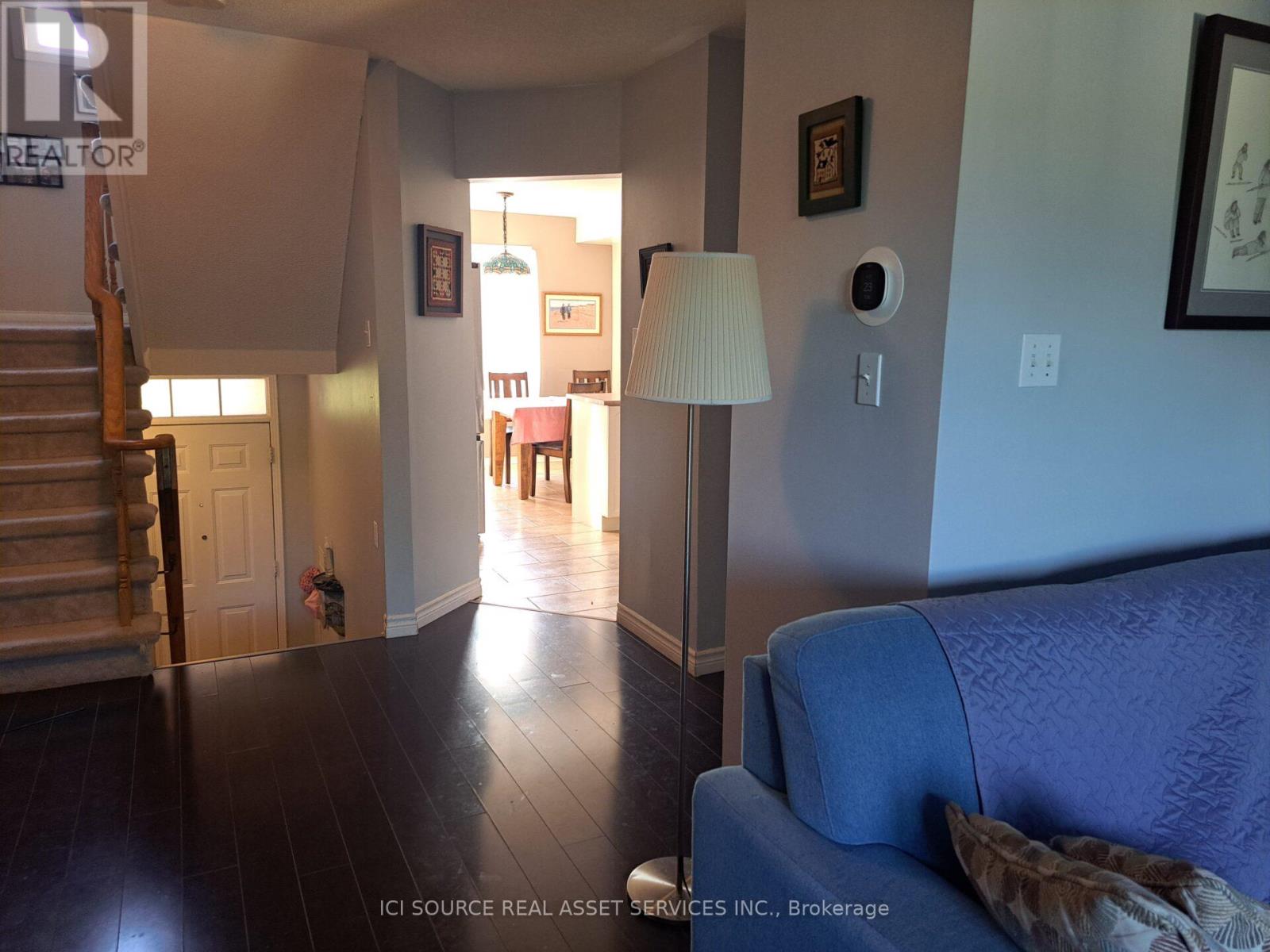 #4 120 RAILROAD STREET - 9