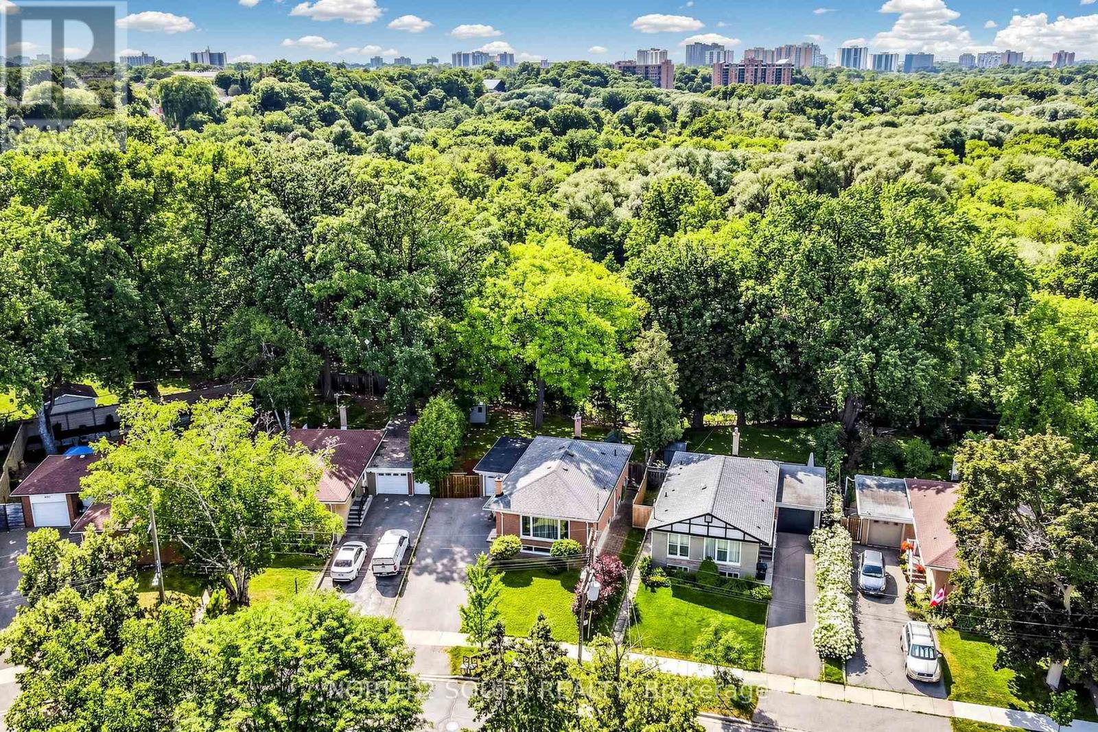 263 THISTLE DOWN BOULEVARD - 32
