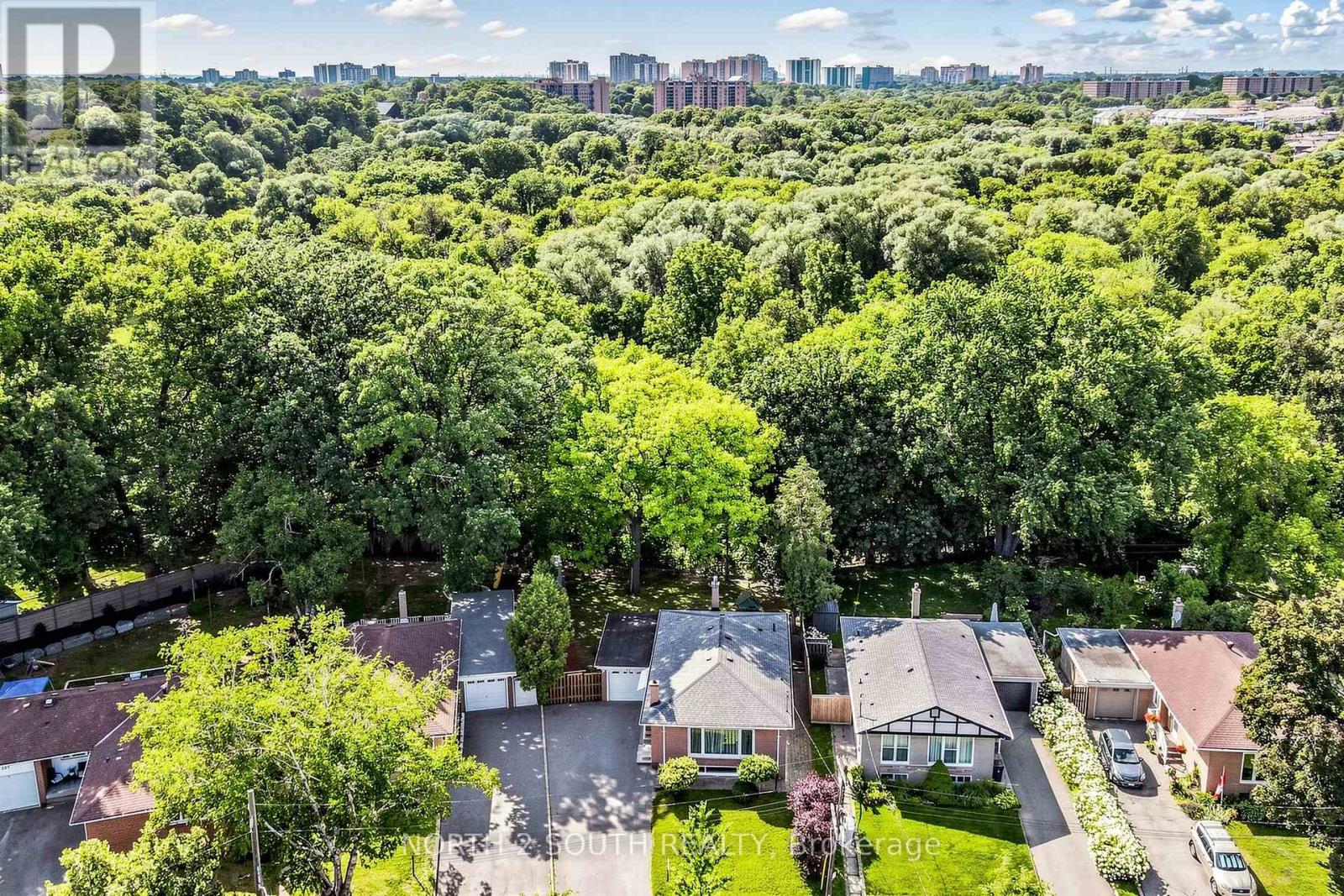 263 THISTLE DOWN BOULEVARD - 33