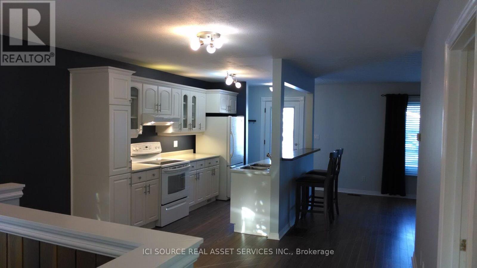192 ELLIS AVENUE - 2