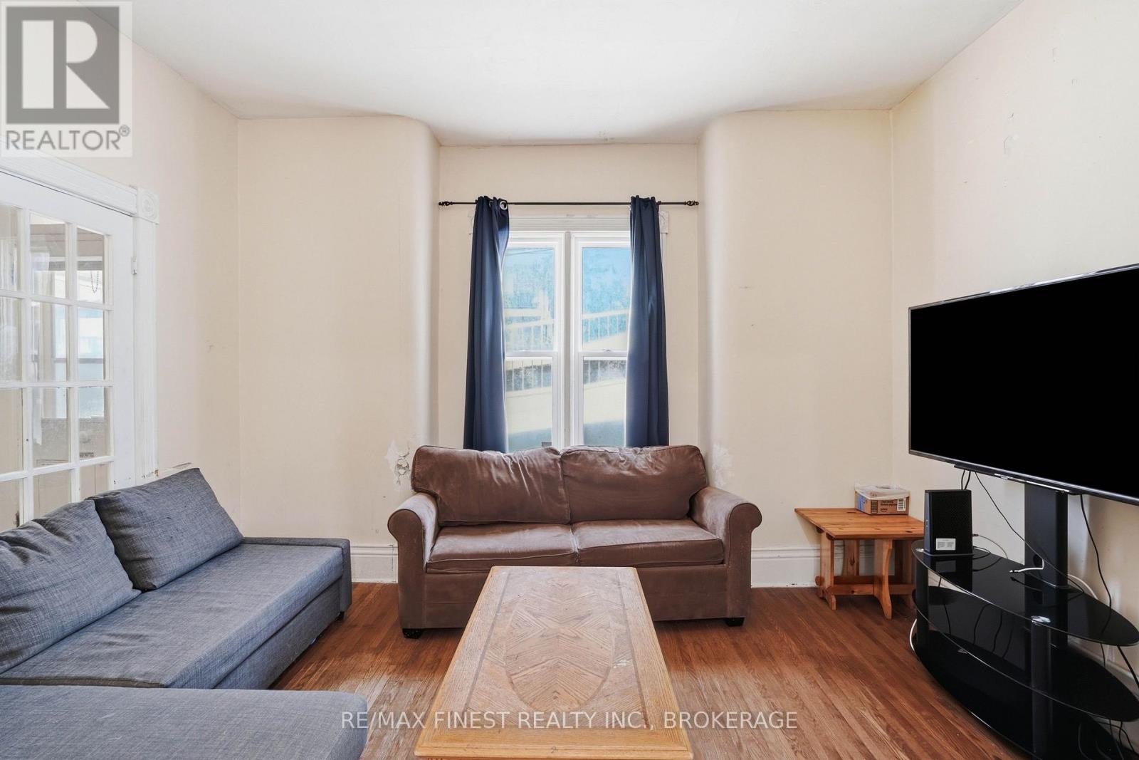 46 CATHARINE STREET - 7