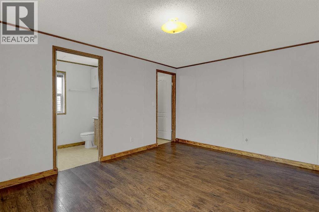 9709 110 Avenue - 13
