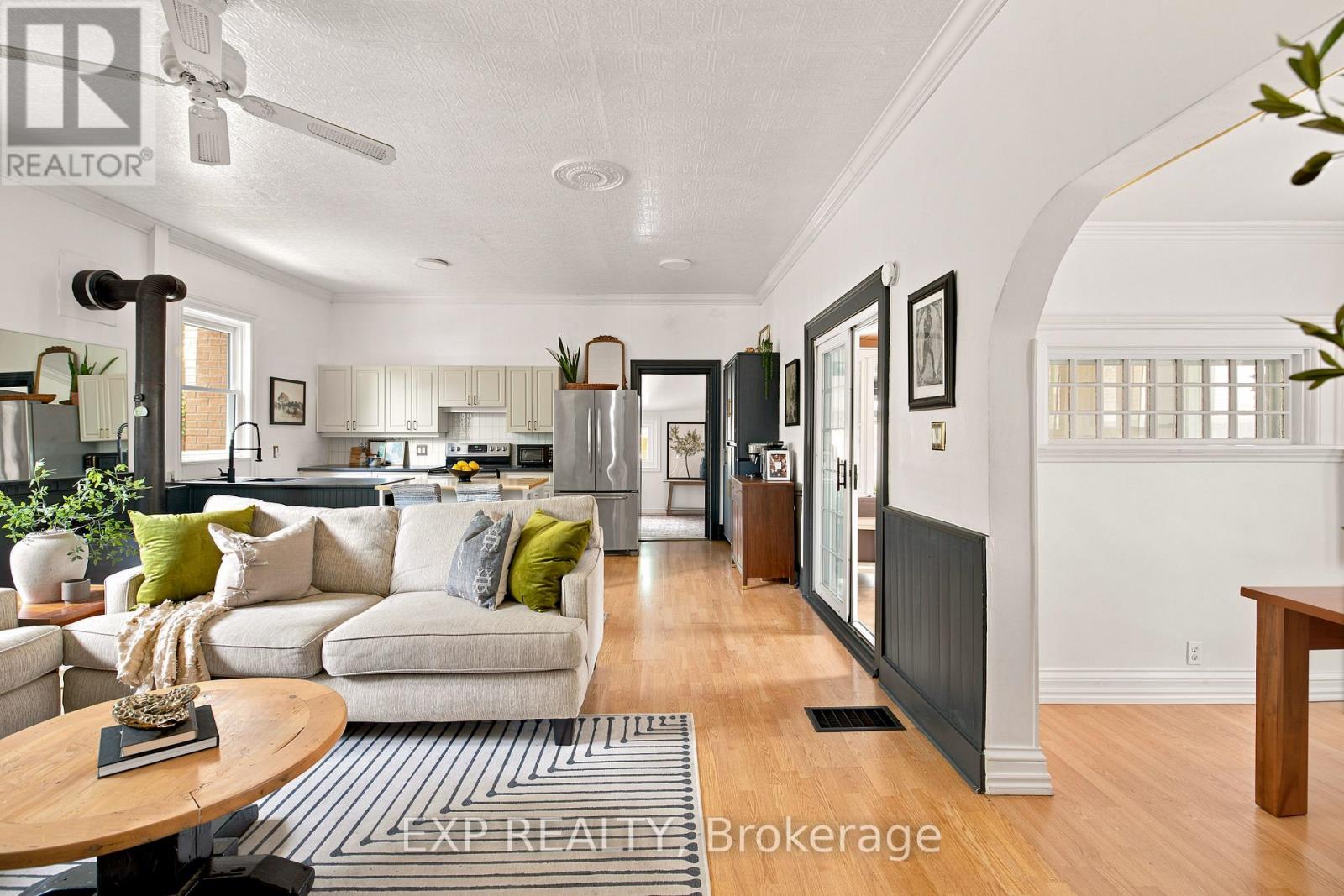 136 FALSTAFF STREET - 13