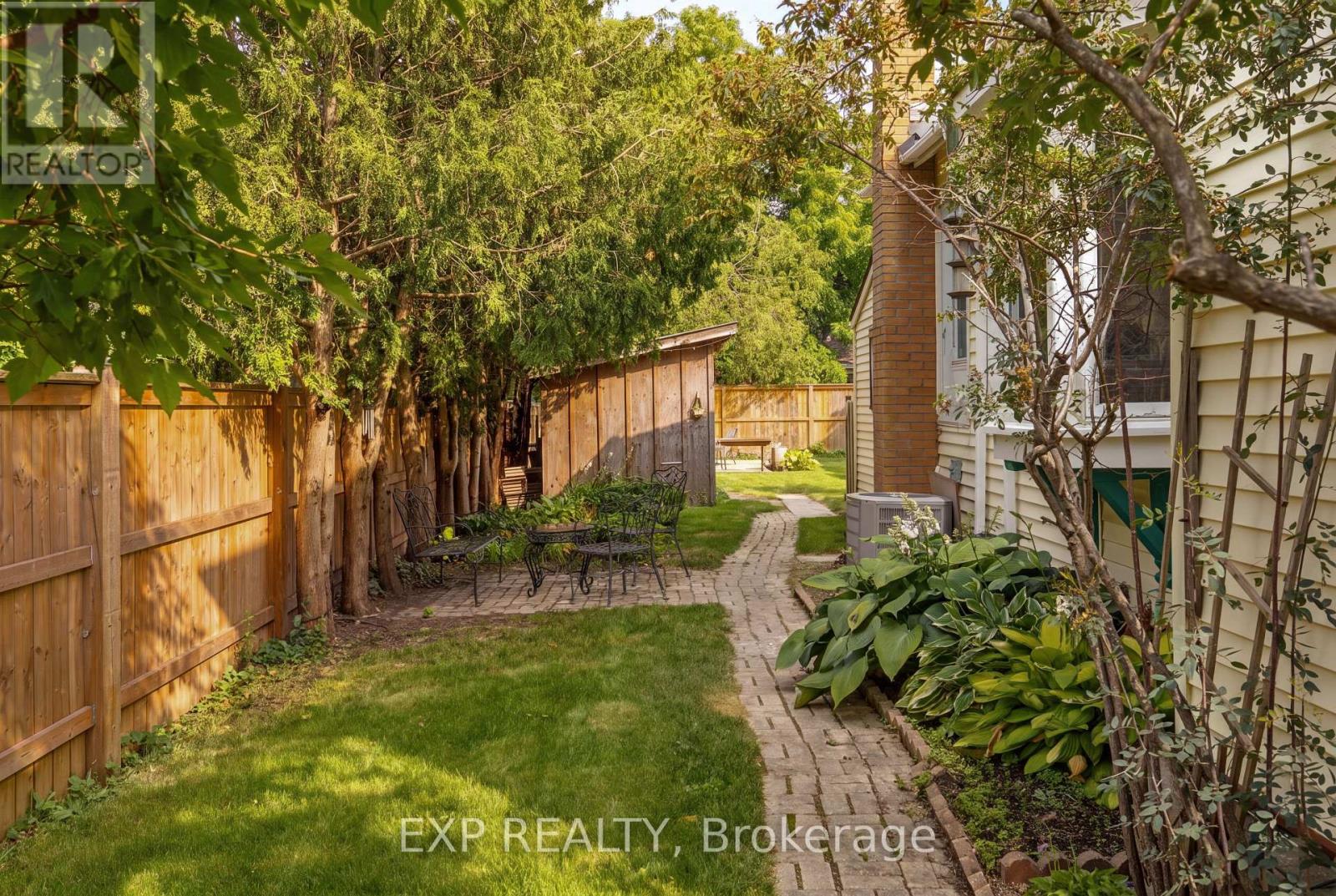 136 FALSTAFF STREET - 40