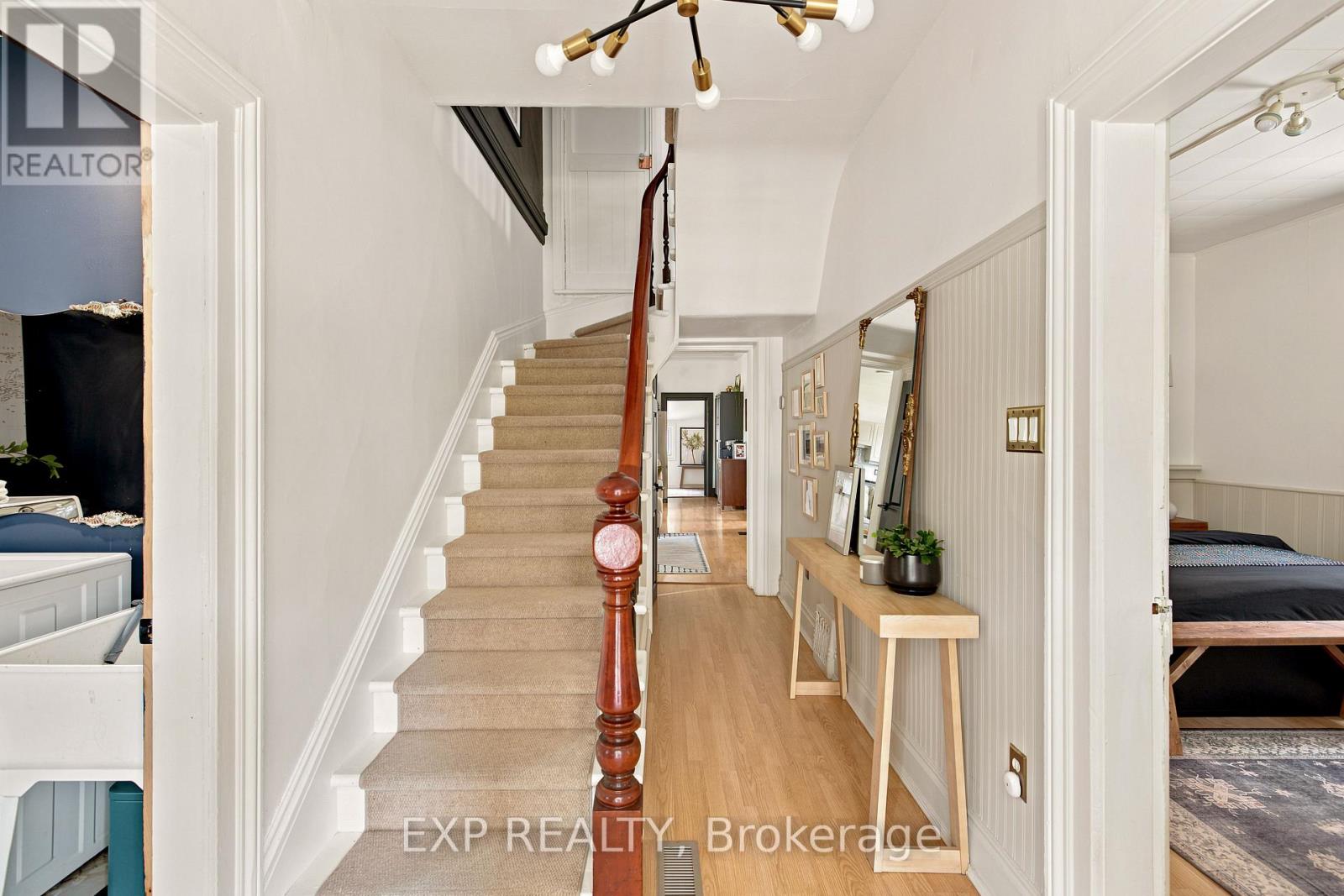 136 FALSTAFF STREET - 5