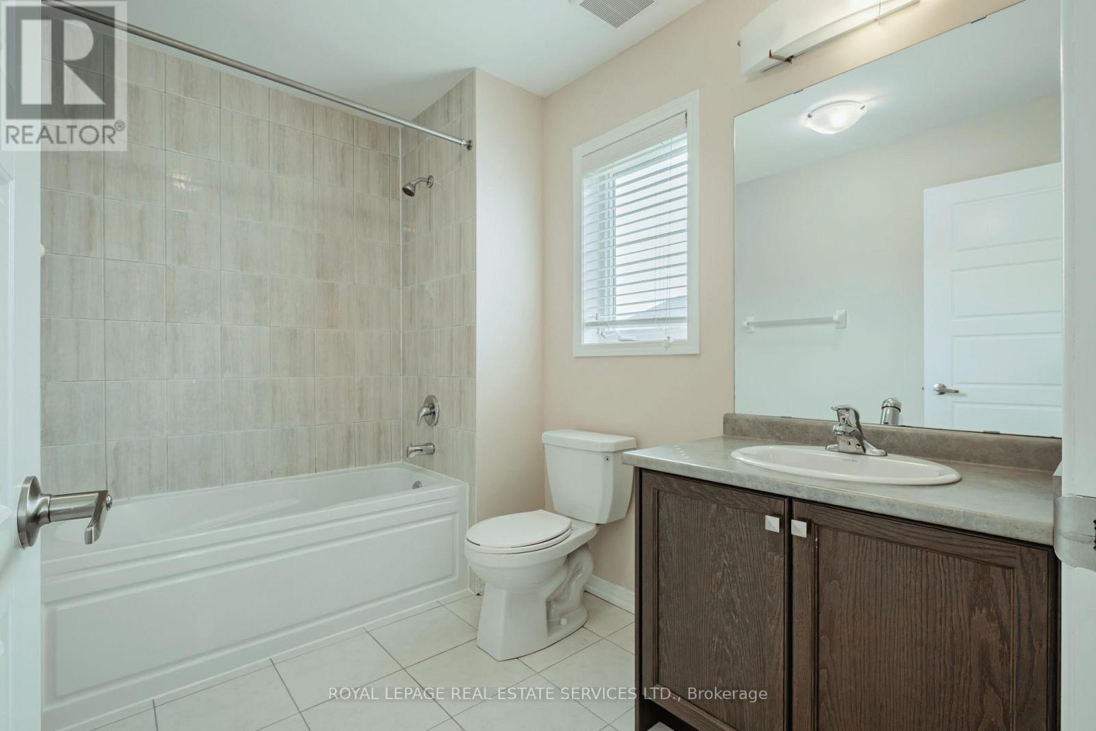 152 MUNRO CIRCLE - 32