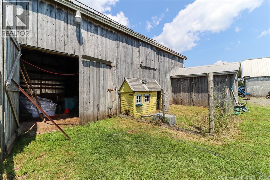 1227 Route 825 - Image 9