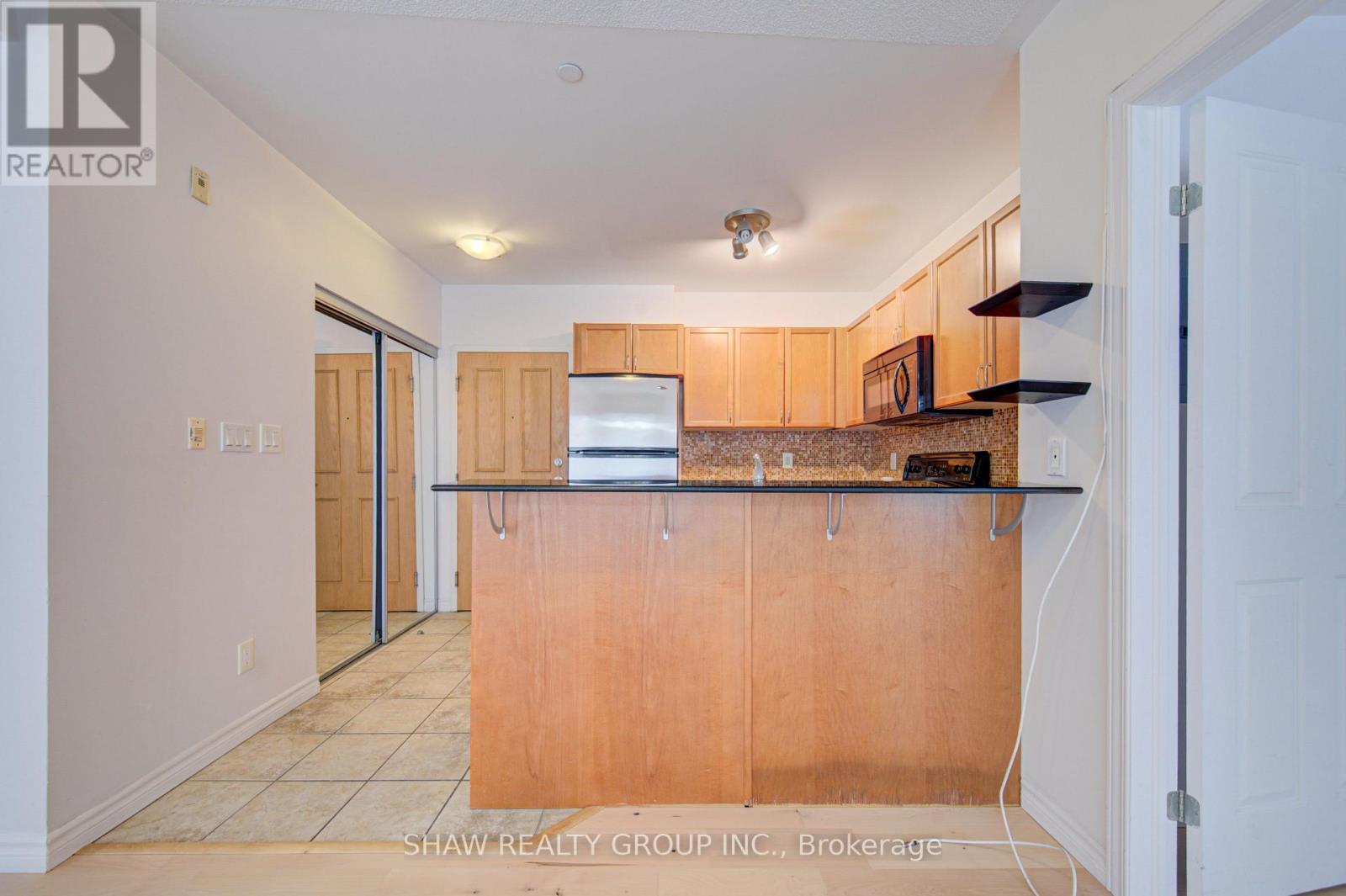 #104 8 HARRIS STREET - 20