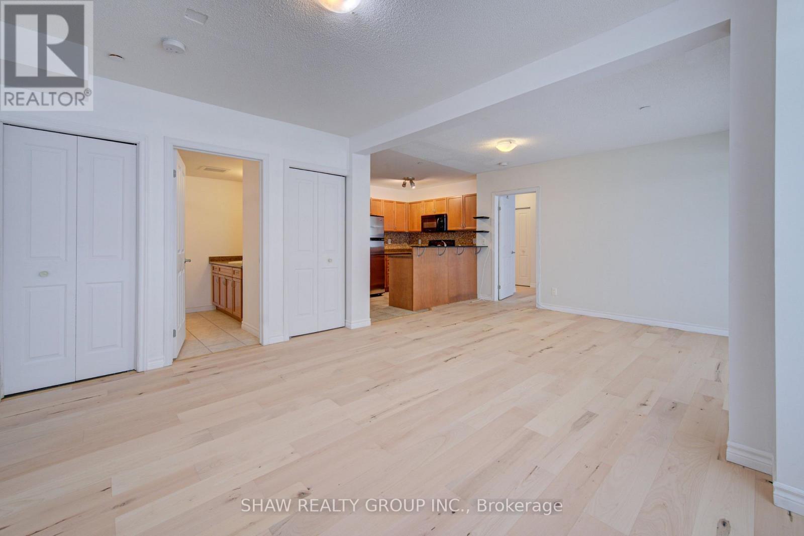#104 8 HARRIS STREET - 25