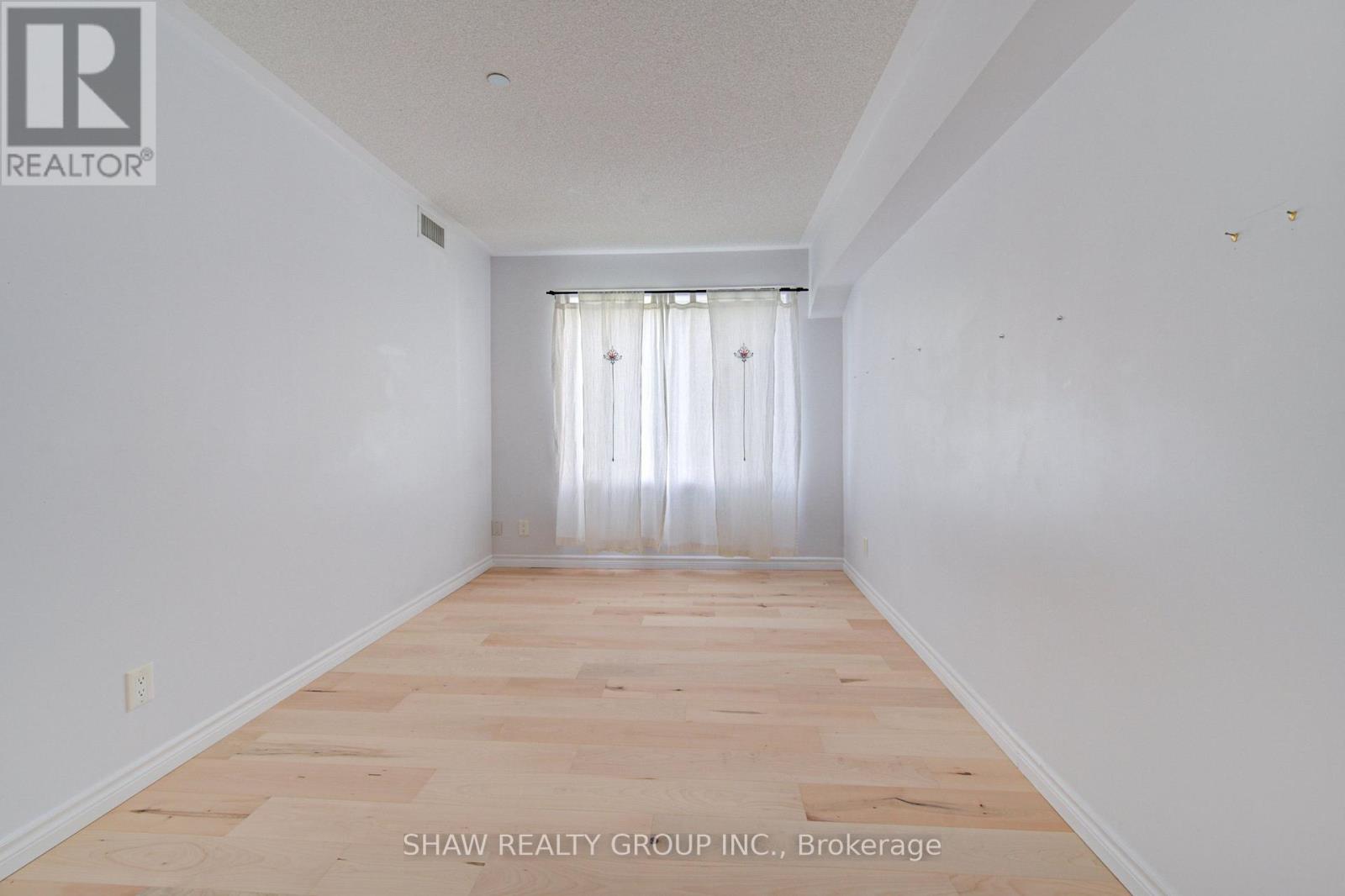 #104 8 HARRIS STREET - 29