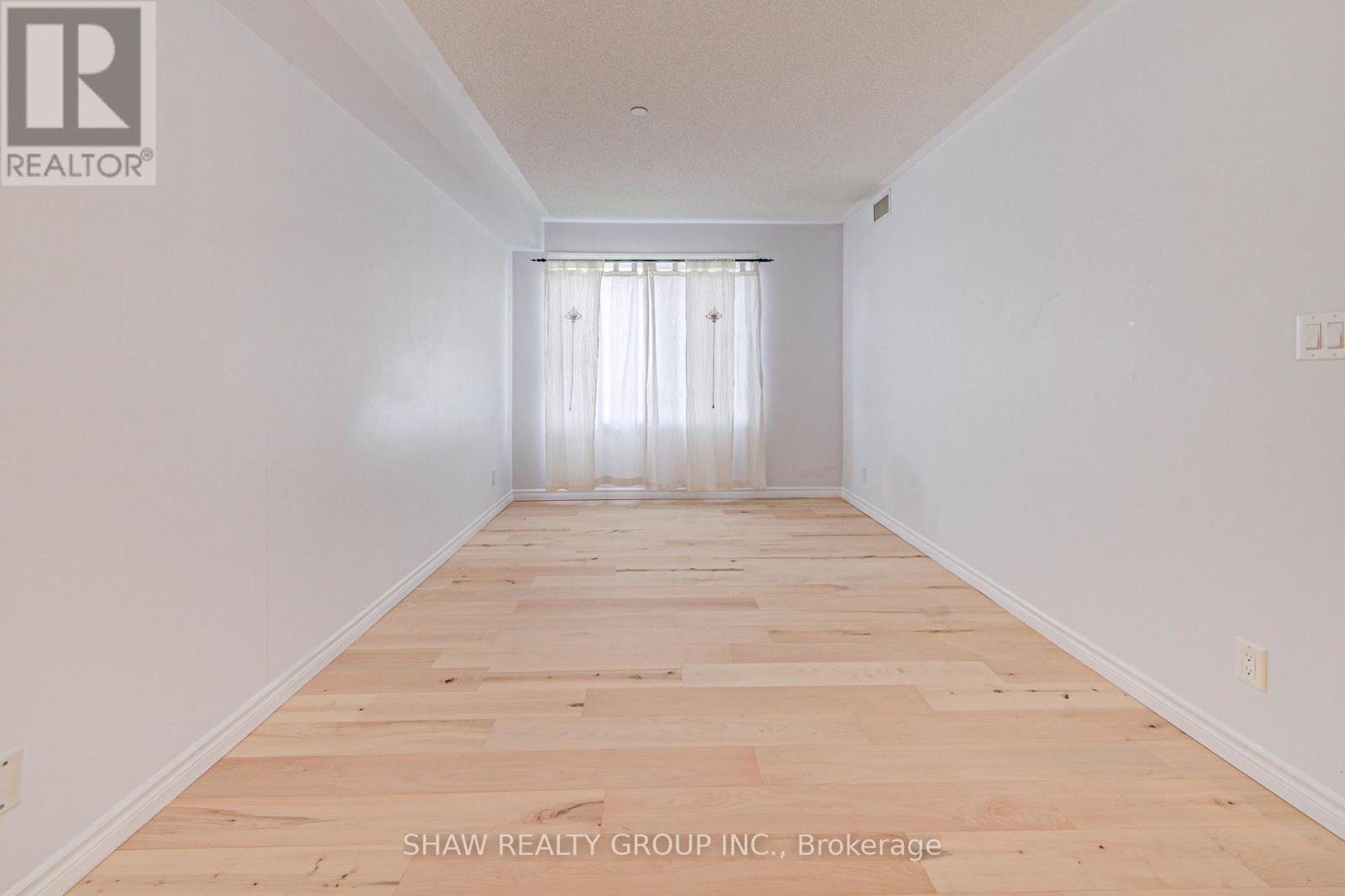 #104 8 HARRIS STREET - 31