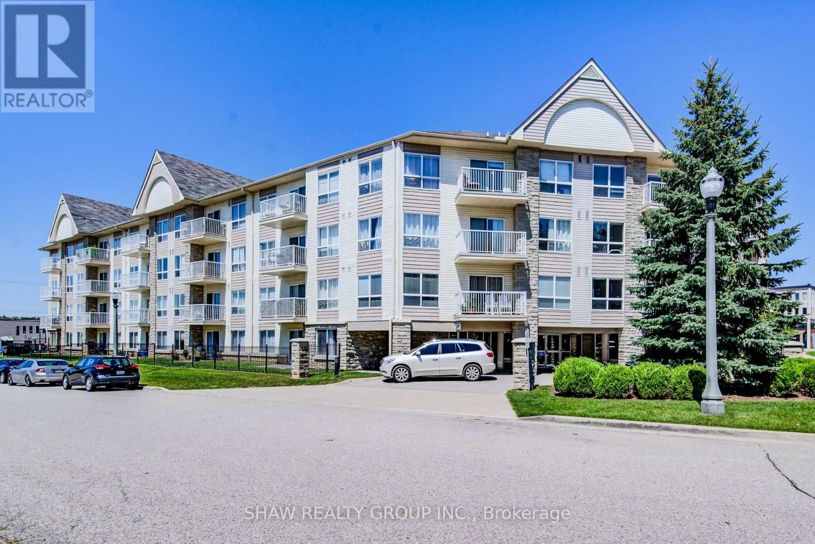 #104 8 HARRIS STREET - 4