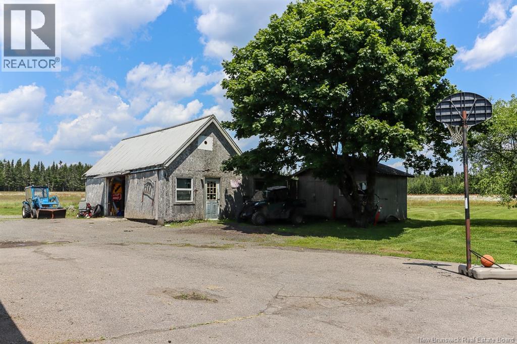 1227 Route 825 - Image 16