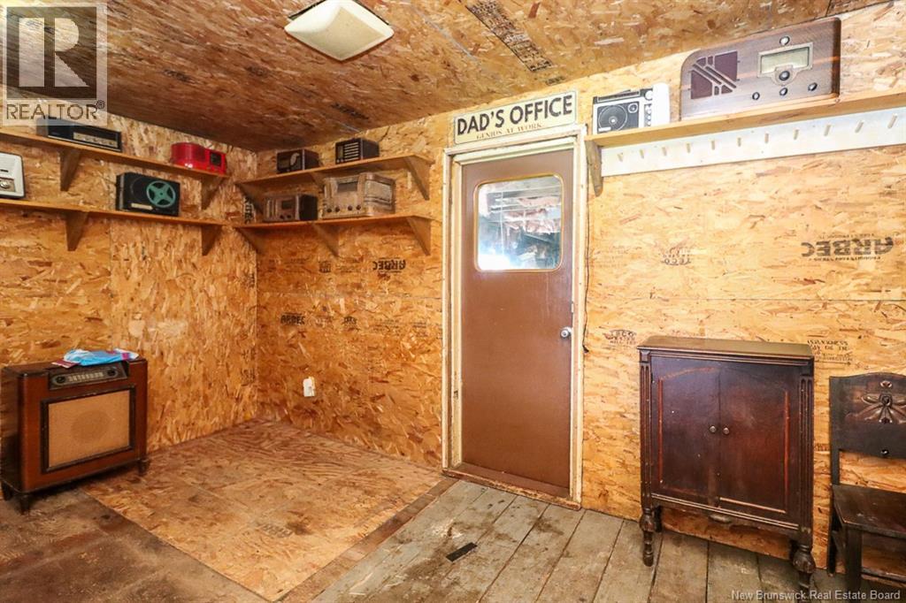1227 Route 825 - Image 21