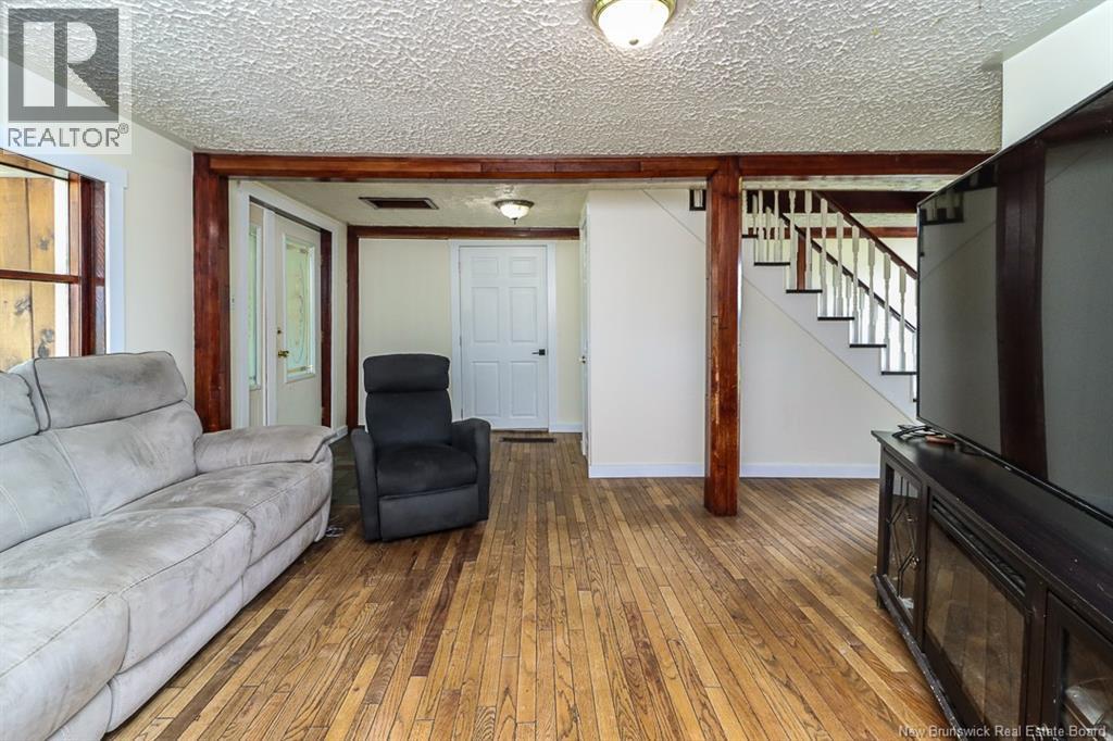 1227 Route 825 - Image 25