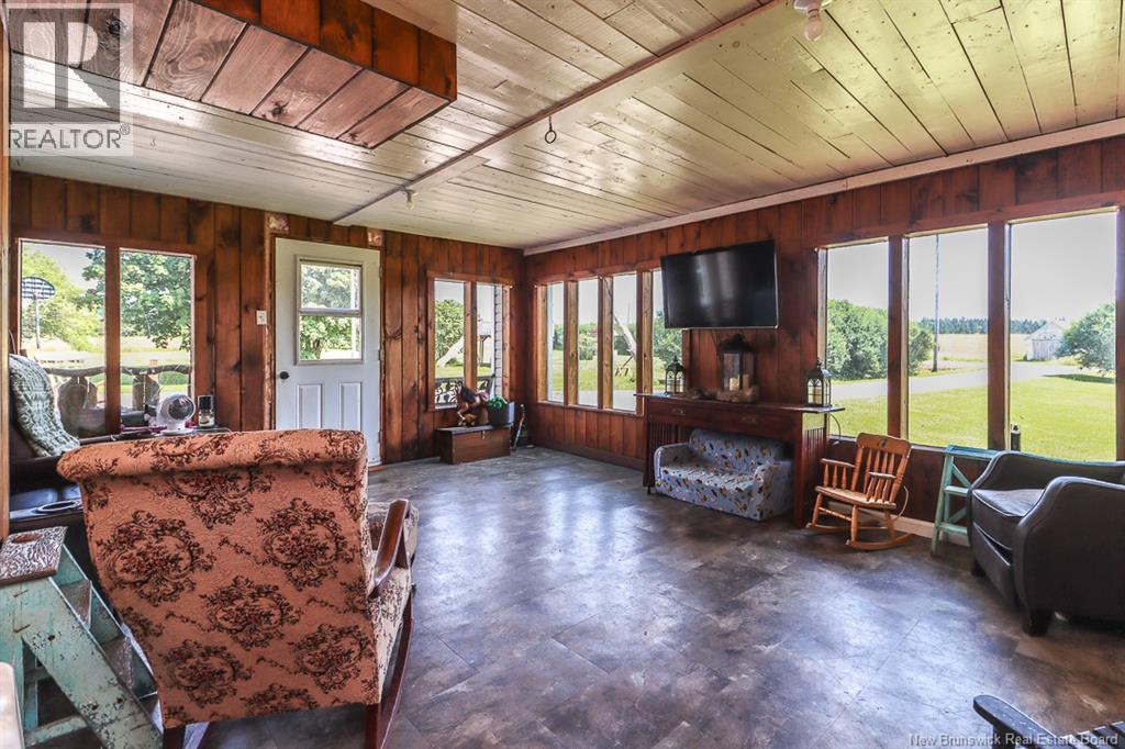 1227 Route 825 - Image 33