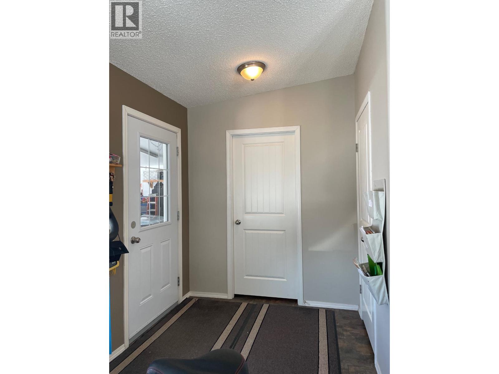 34 PEBBLE DRIVE - 9