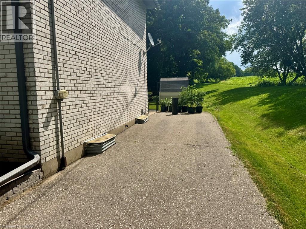 85 ELM Street - 25