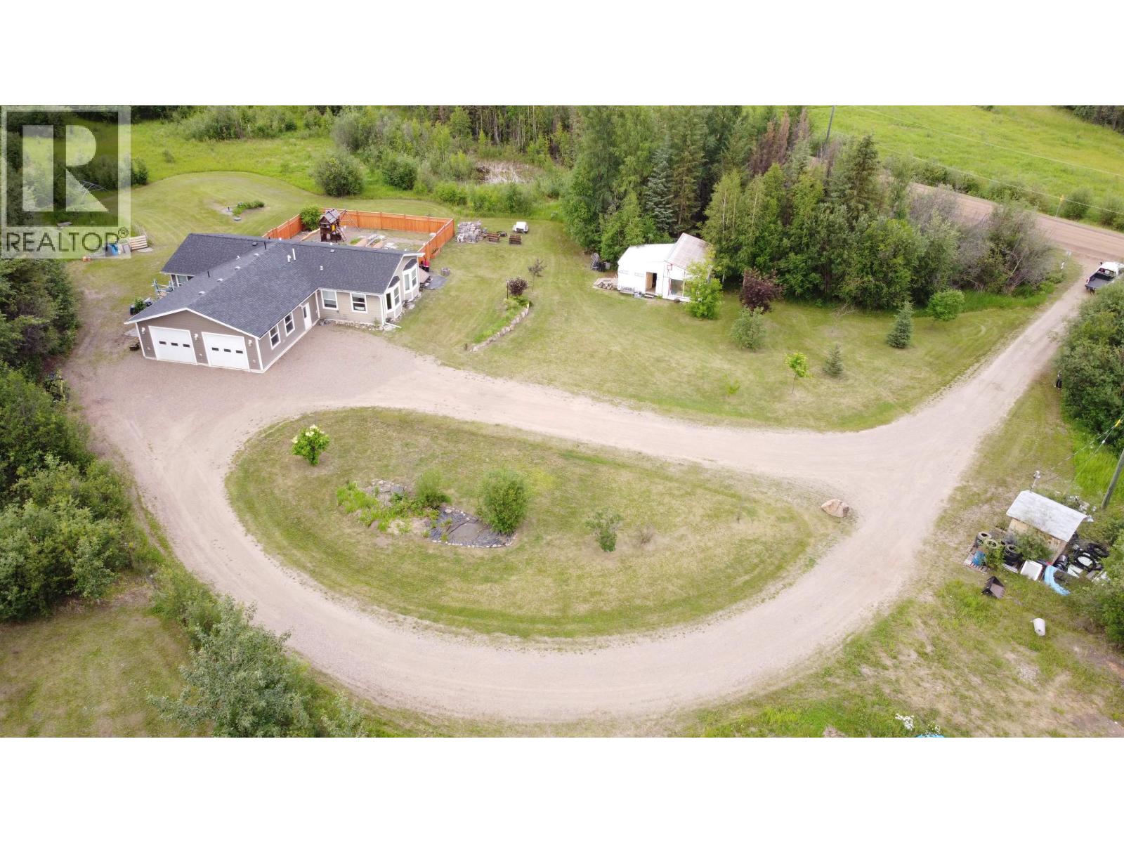 34 PEBBLE DRIVE - 33