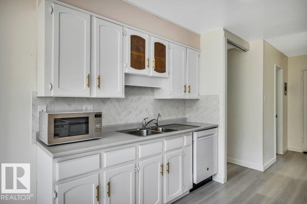 #102 7805 159 ST NW - 20