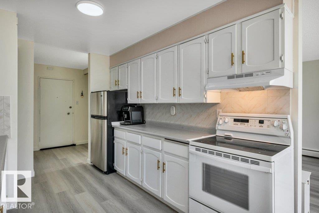 #102 7805 159 ST NW - 19