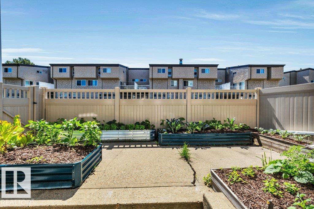 #102 7805 159 ST NW - 5