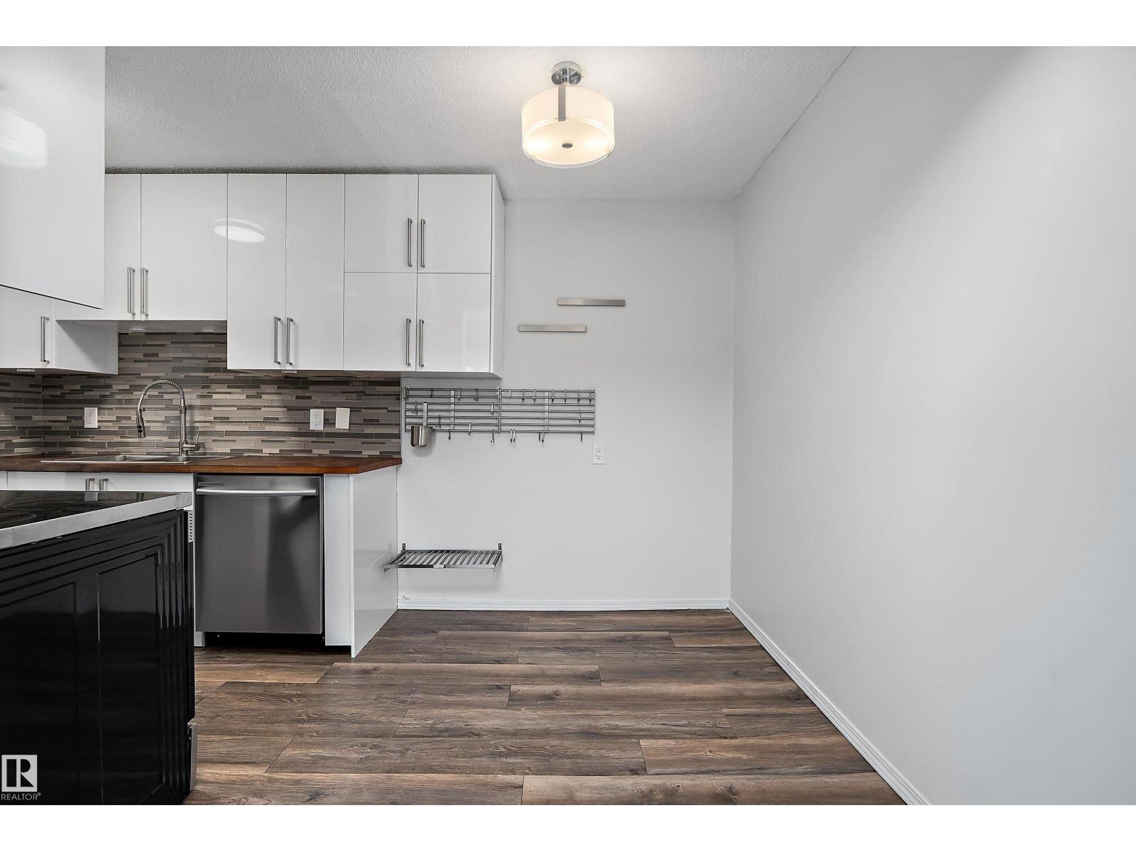 #304 10720 127 ST NW - 10