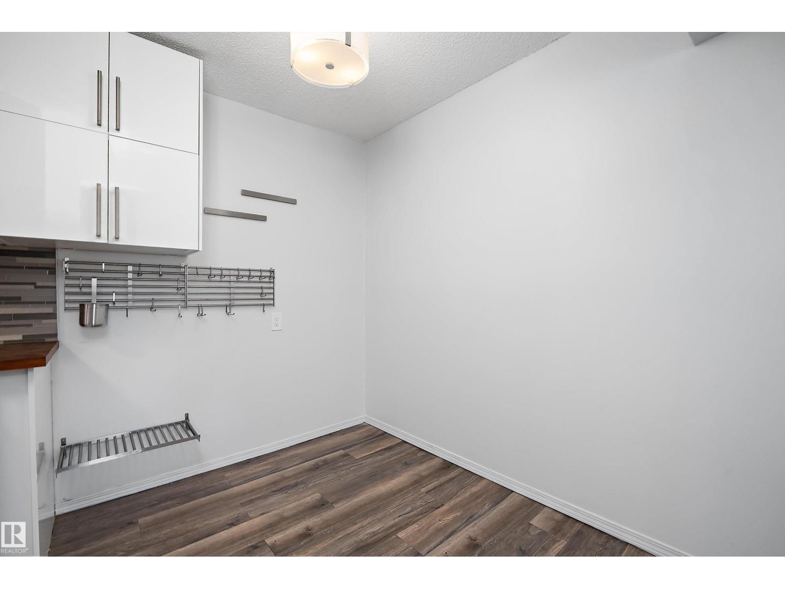 #304 10720 127 ST NW - 12