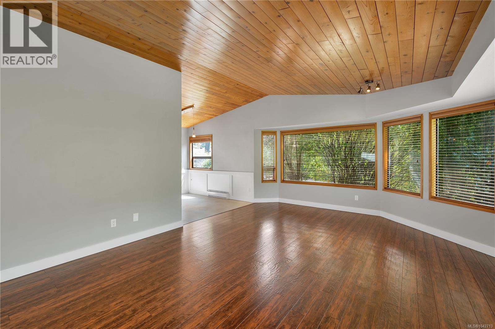 852 Eland Dr, Campbell River
