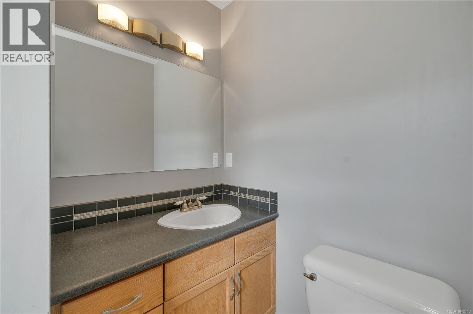 852 Eland Dr, Campbell River