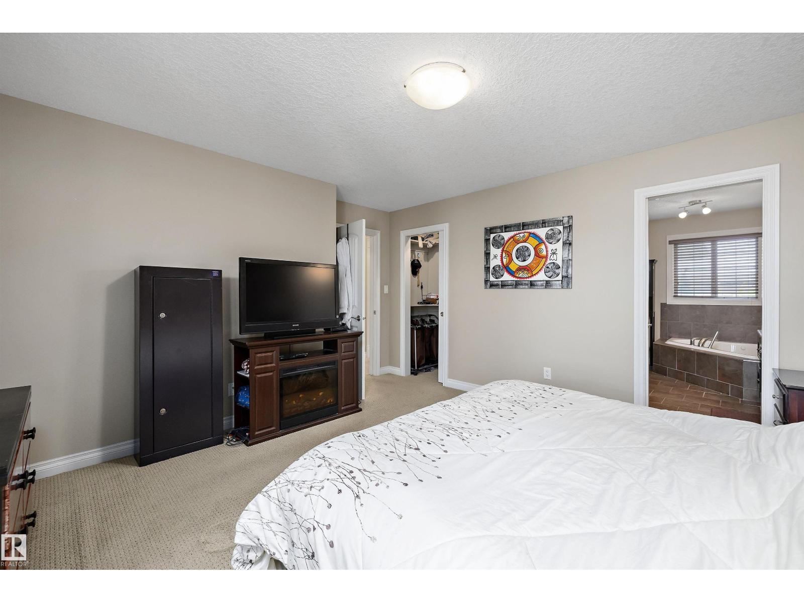 11604 175 AV NW - 35