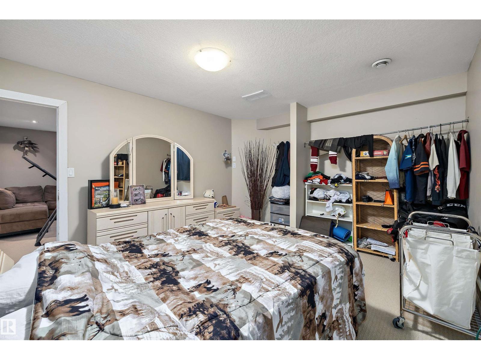 11604 175 AV NW - 47