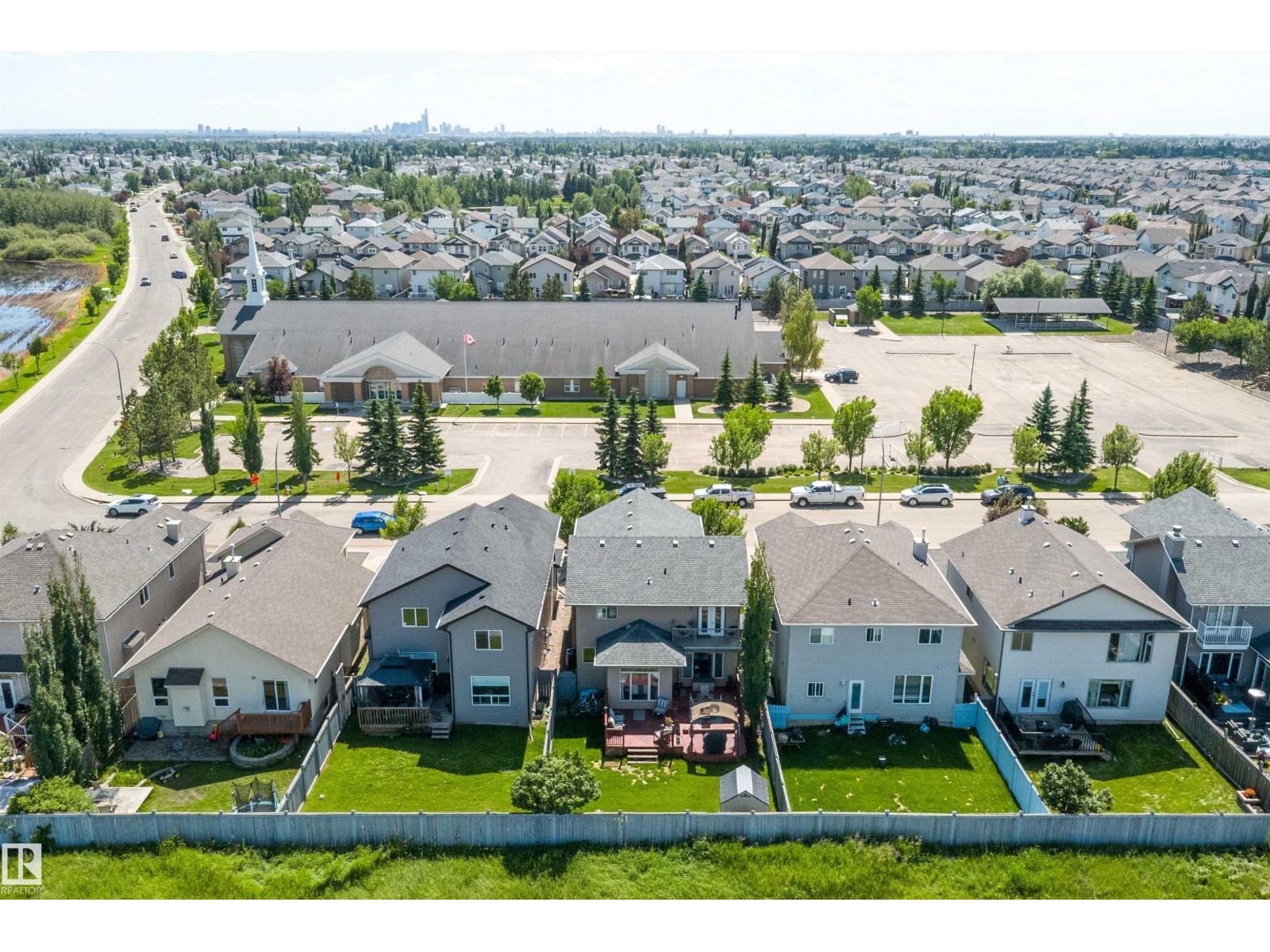 11604 175 AV NW - 68