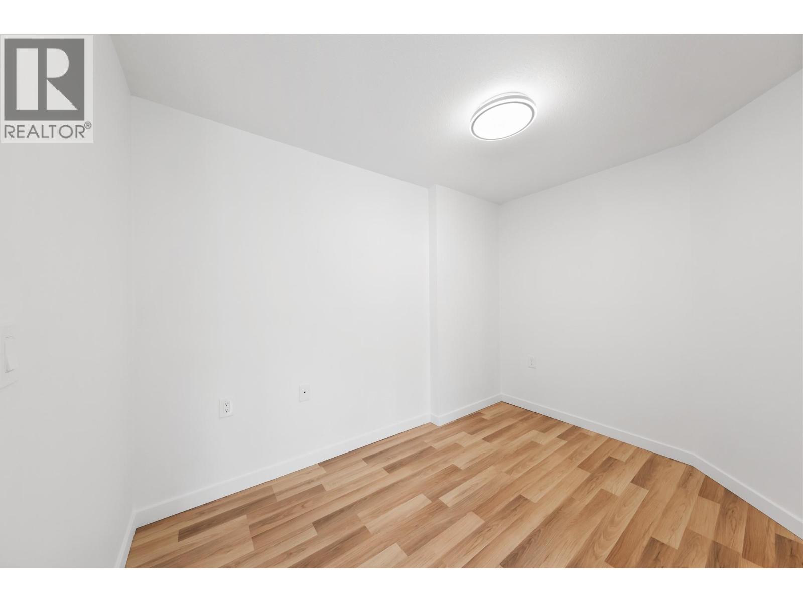 #101 3157 Casorso Road - 11