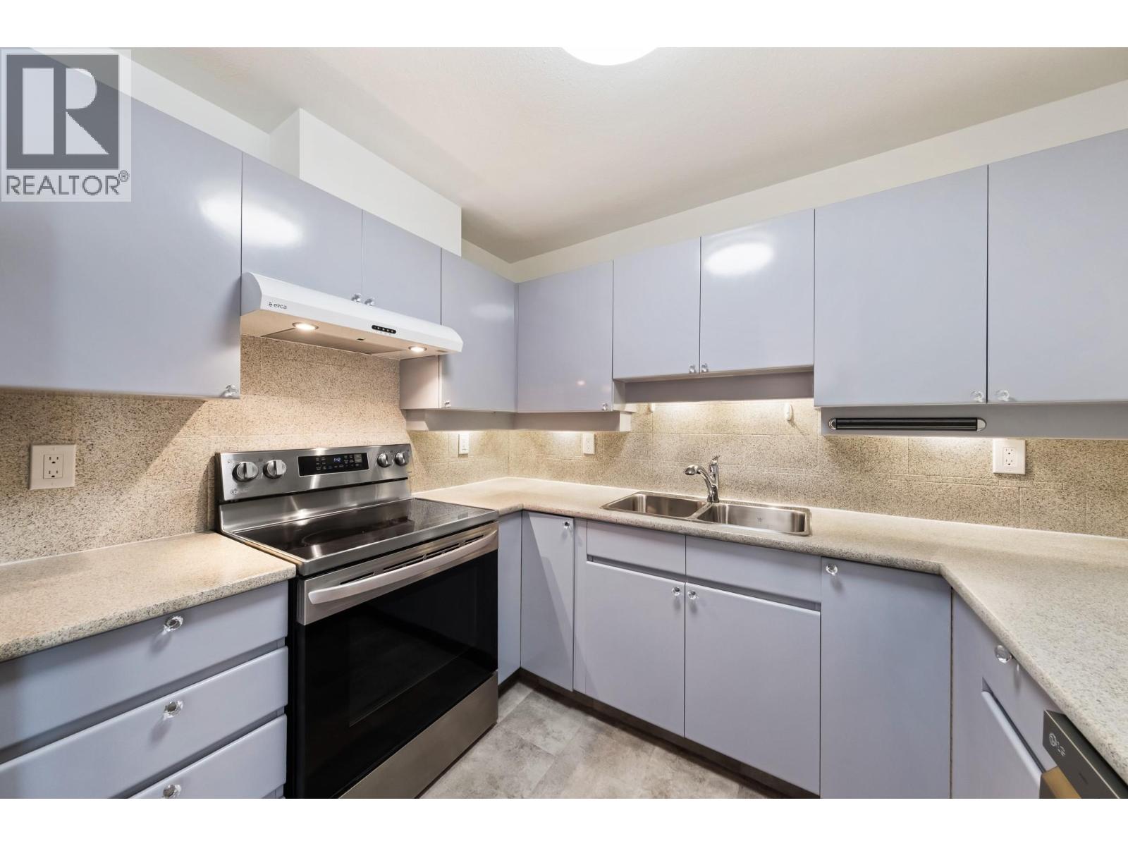 #101 3157 Casorso Road - 13