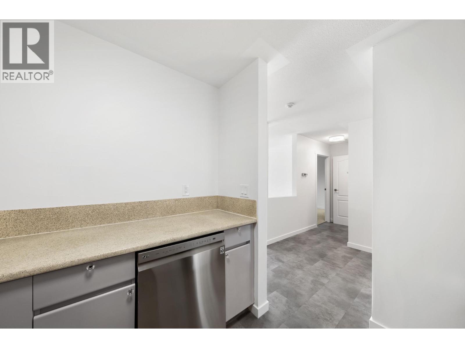 #101 3157 Casorso Road - 14