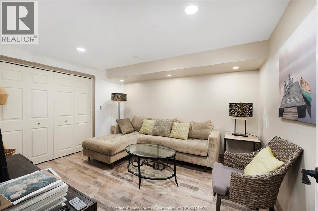263 RUSSEL WOODS DRIVE - 27