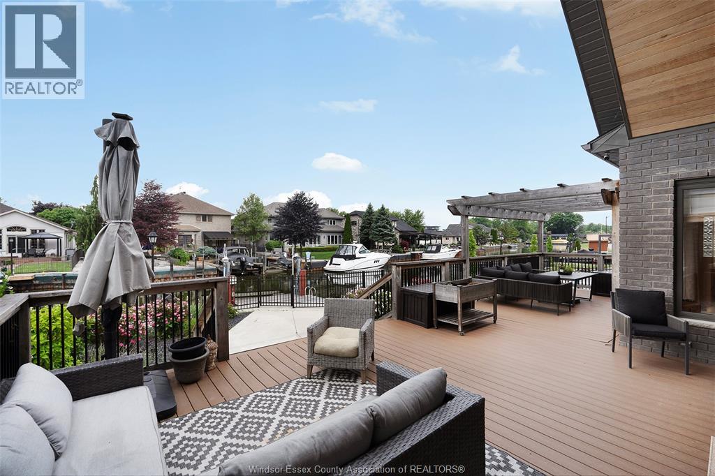 263 RUSSEL WOODS DRIVE - 30