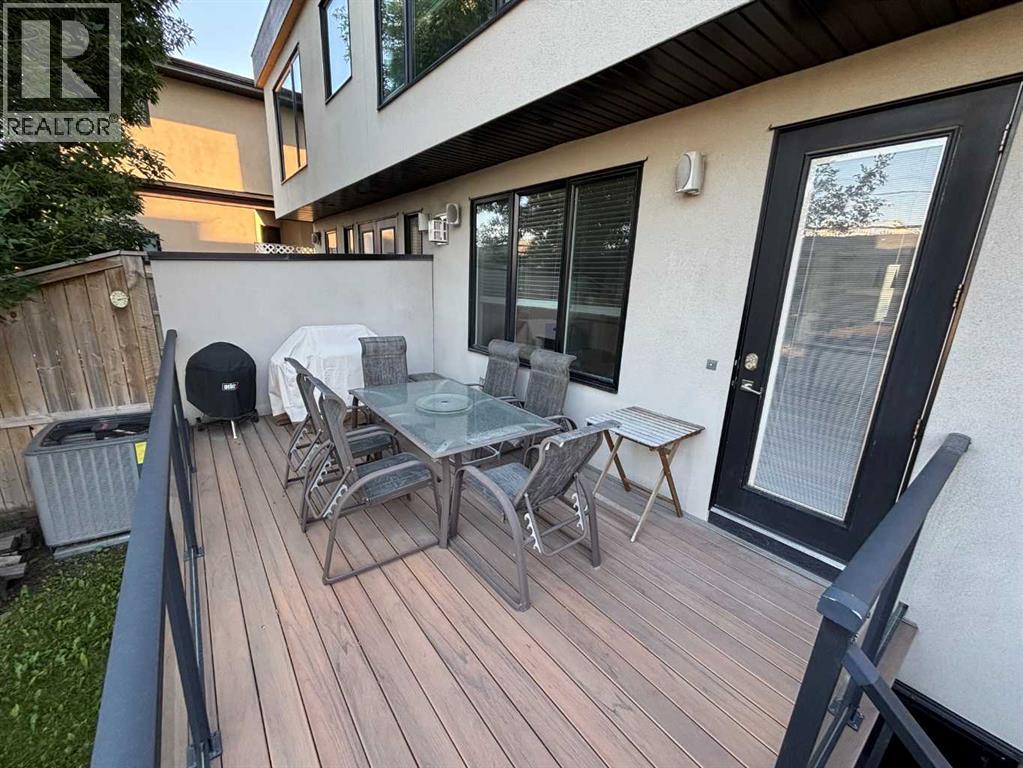 2418 24A Street SW - 39