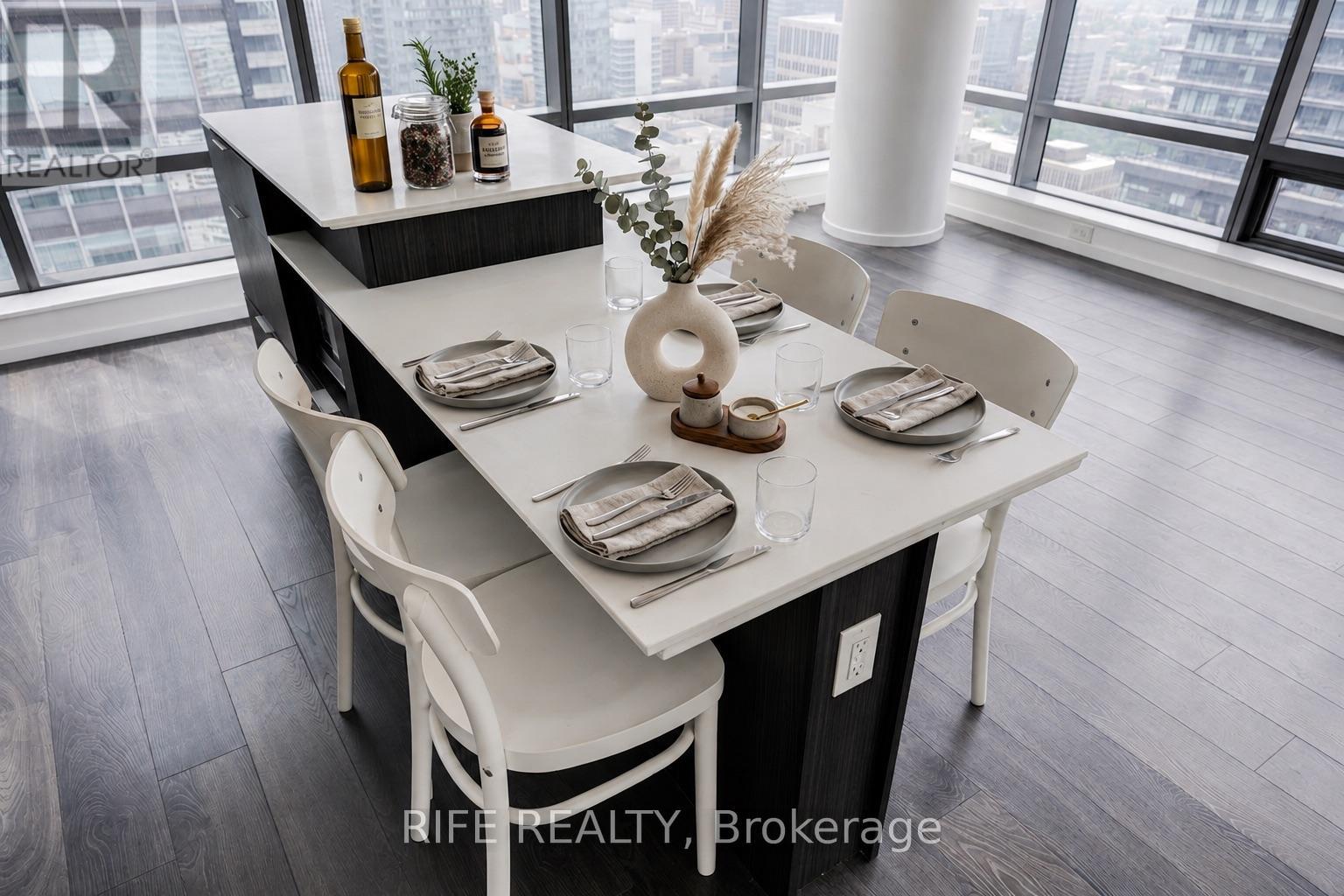#3905 5 ST. JOSEPH STREET - 13