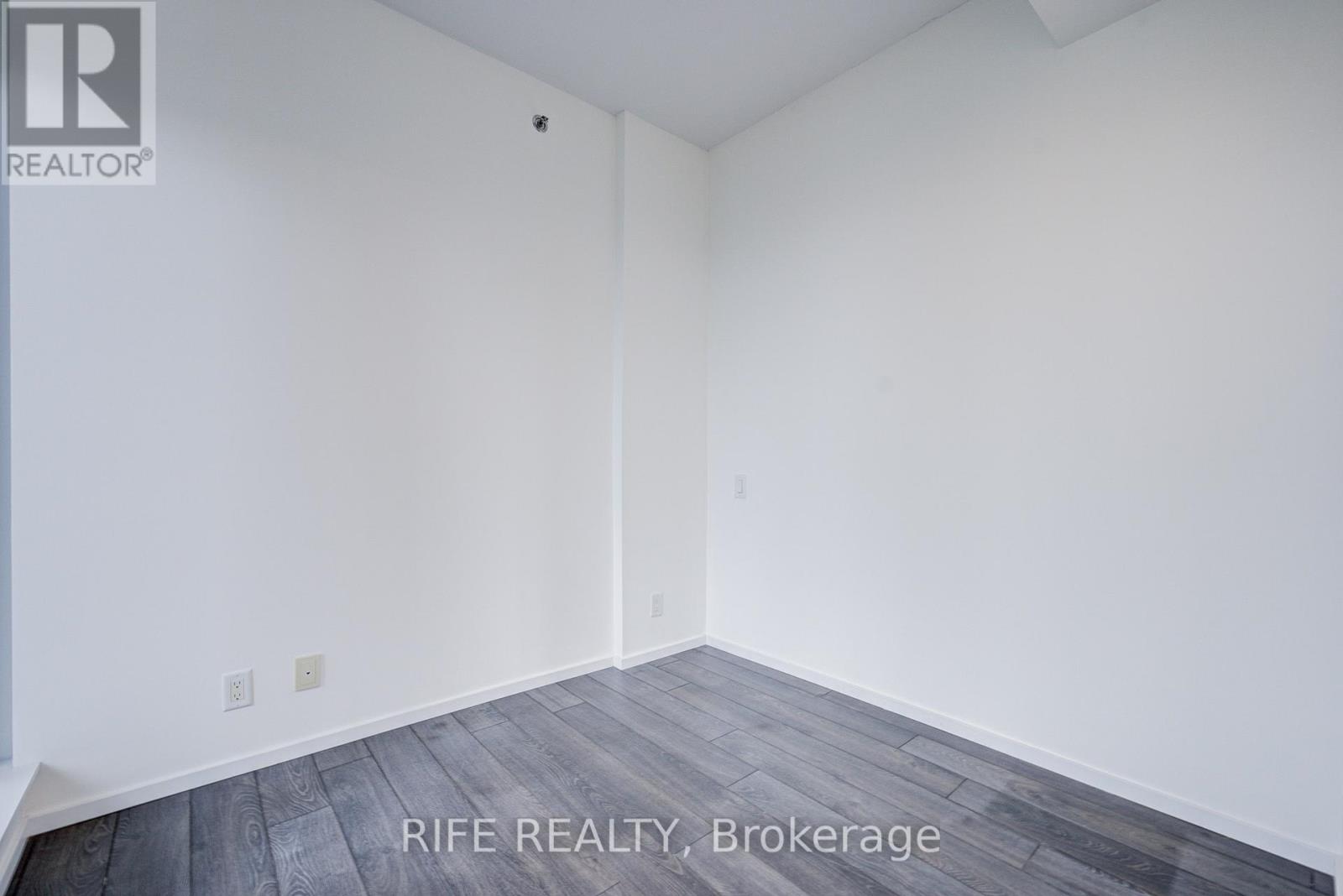 #3905 5 ST. JOSEPH STREET - 22