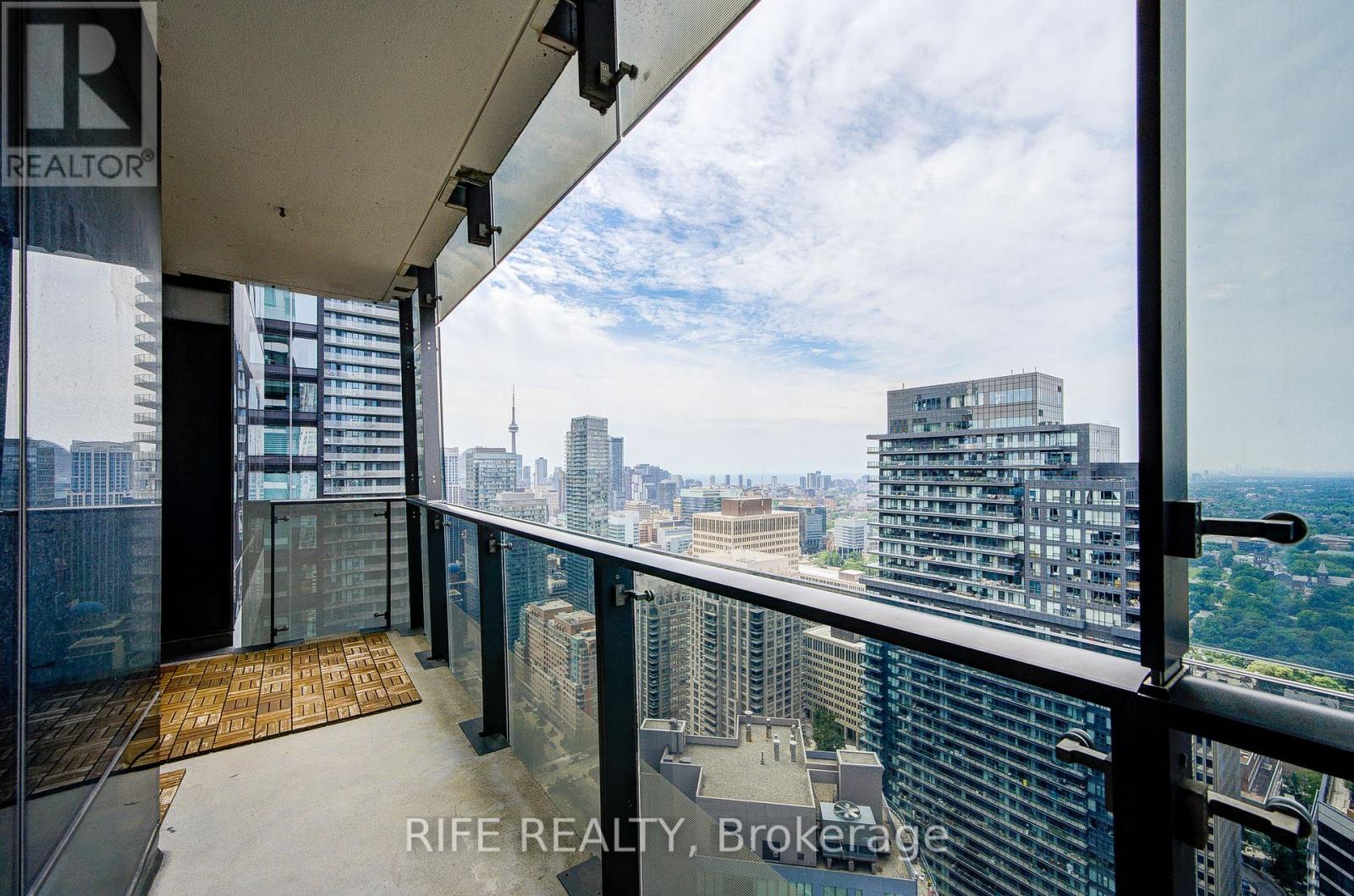#3905 5 ST. JOSEPH STREET - 37