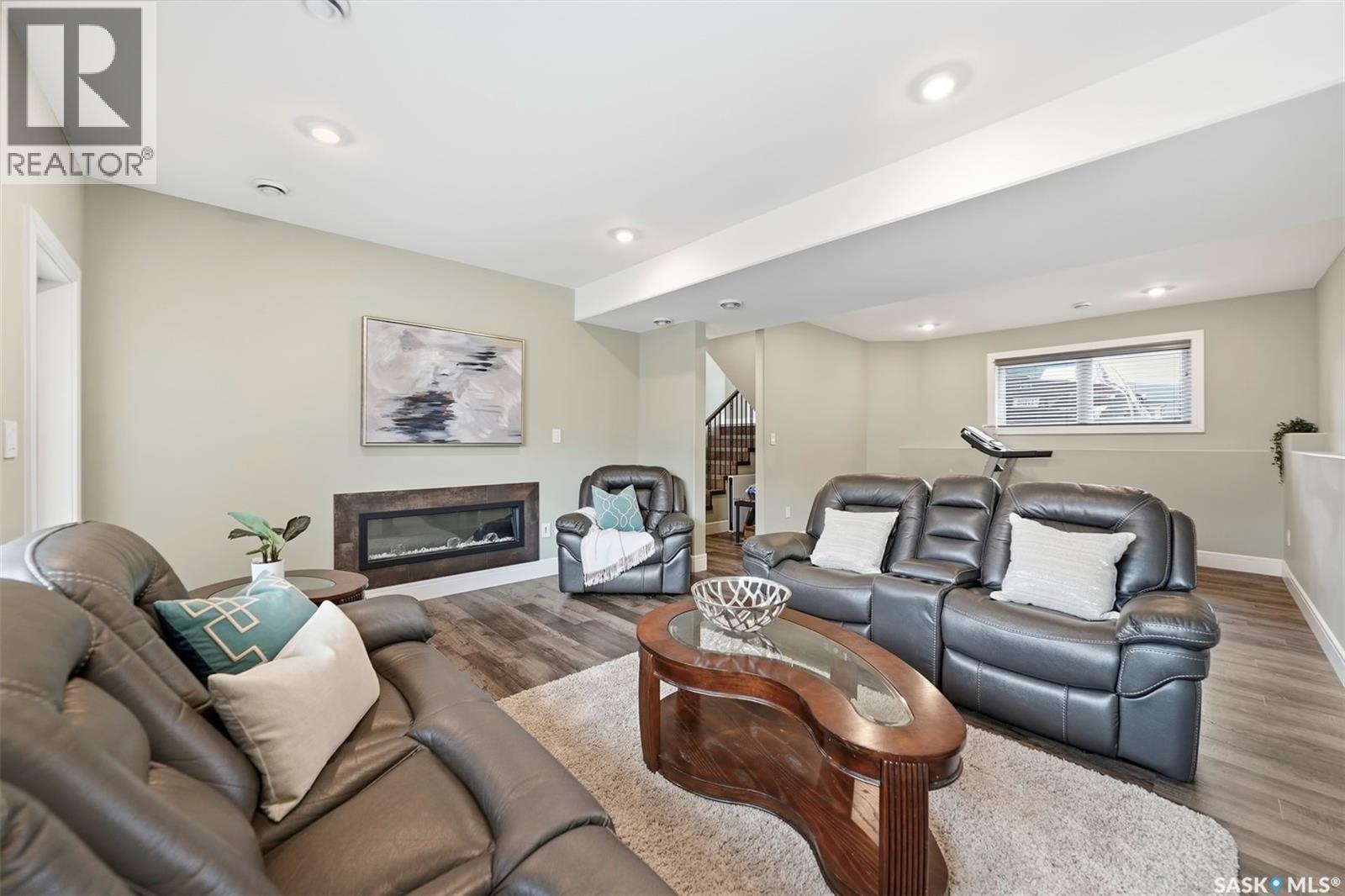 211 Burgess BAY - 26