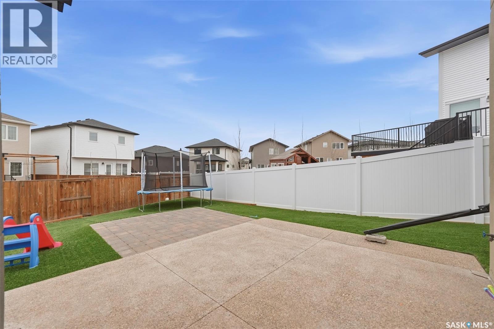 211 Burgess BAY - 40