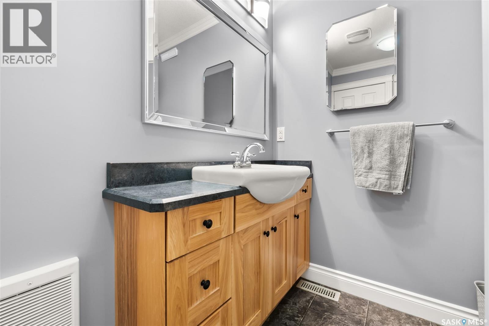 224 Pickerel STREET — photo 20