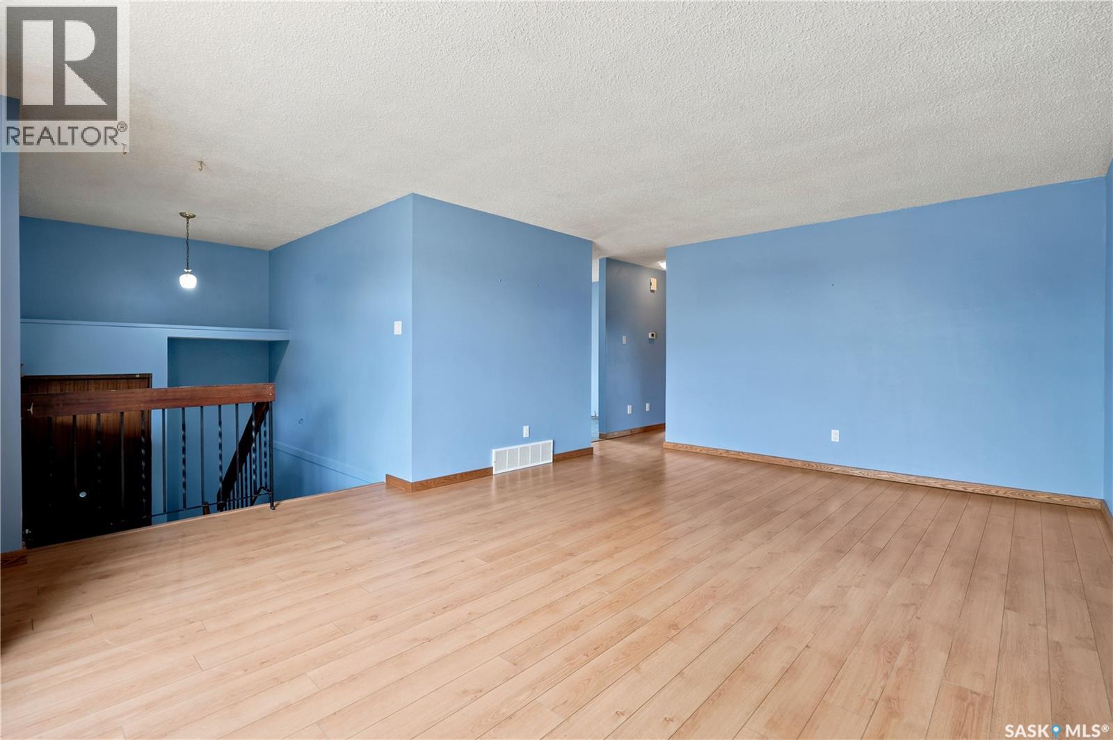 1027 Victory CRESCENT - 4