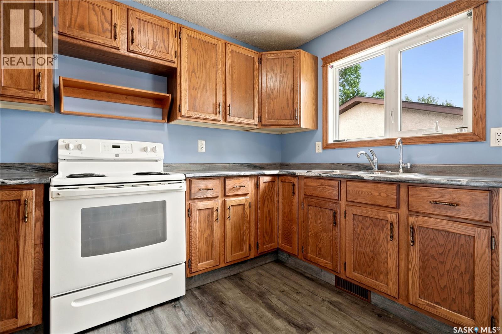 1027 Victory CRESCENT - 9