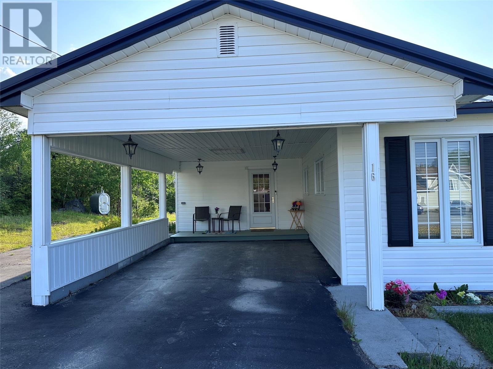 16 Spencer Road - 28